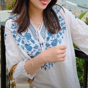 NWT Adora Bohemian Addi Top Peasant Blouse White Blue Embroidery Tassels size M